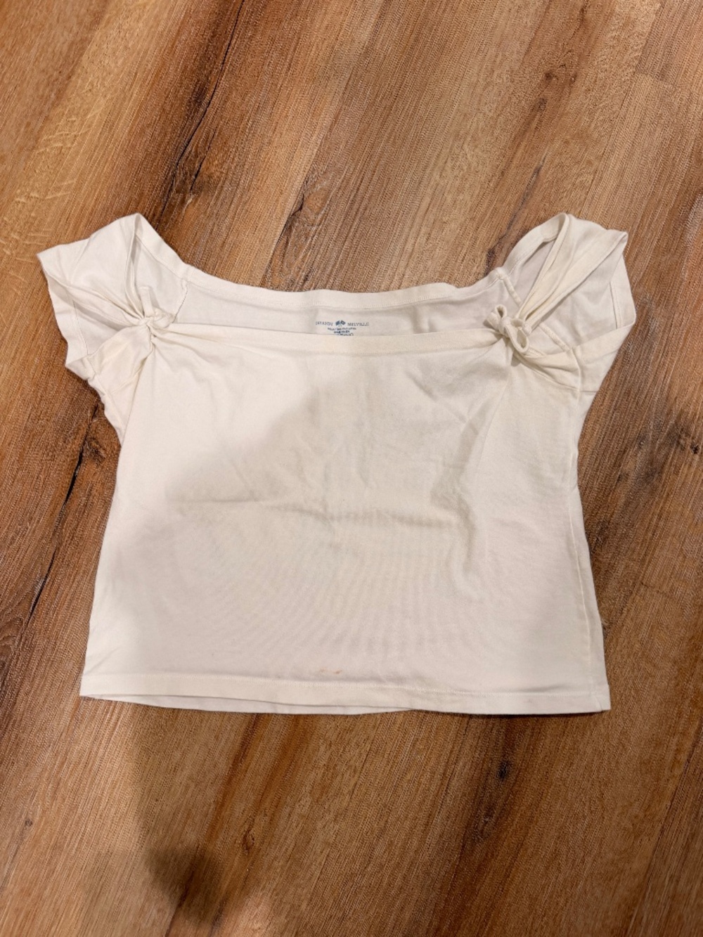Brandy Melville Off-the-Shoulder Tie-Sleeve Crop Top – Cream / Ivory (One Size)